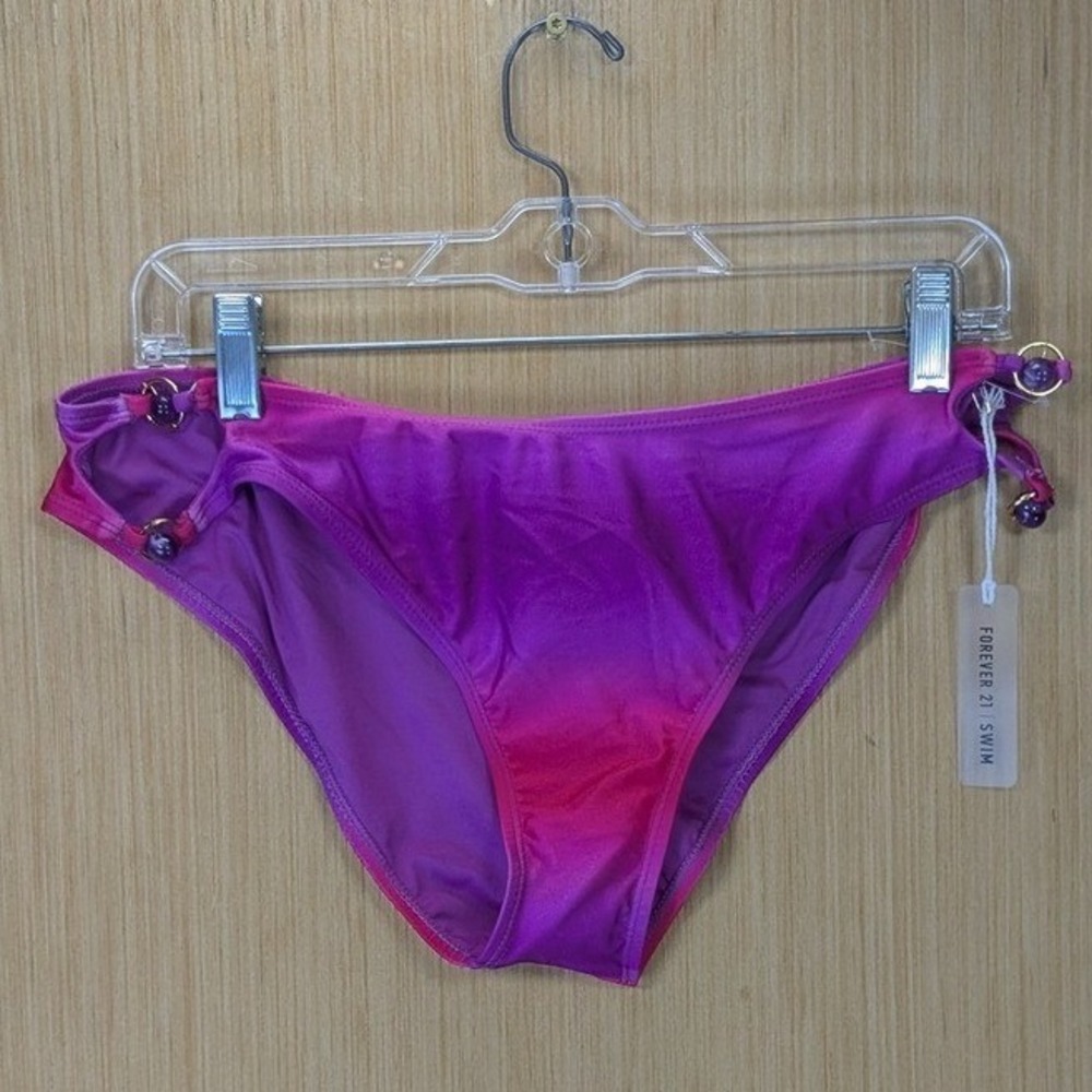 Forever 21 Pink Purple Ombre Bikini Bottoms Gold Bead Accents Size XL NWT